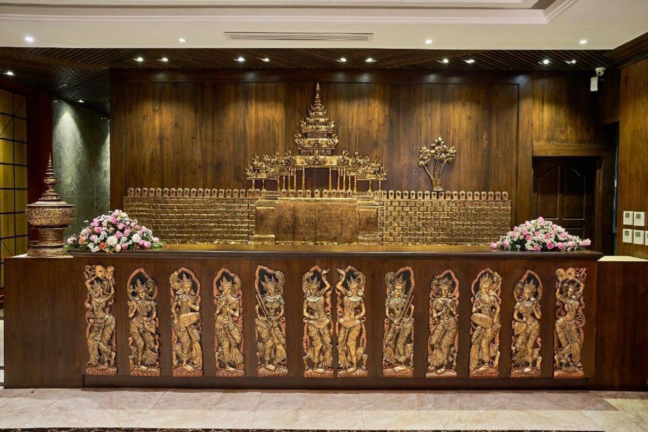 Hotel Apex Mandalay Exteriör bild