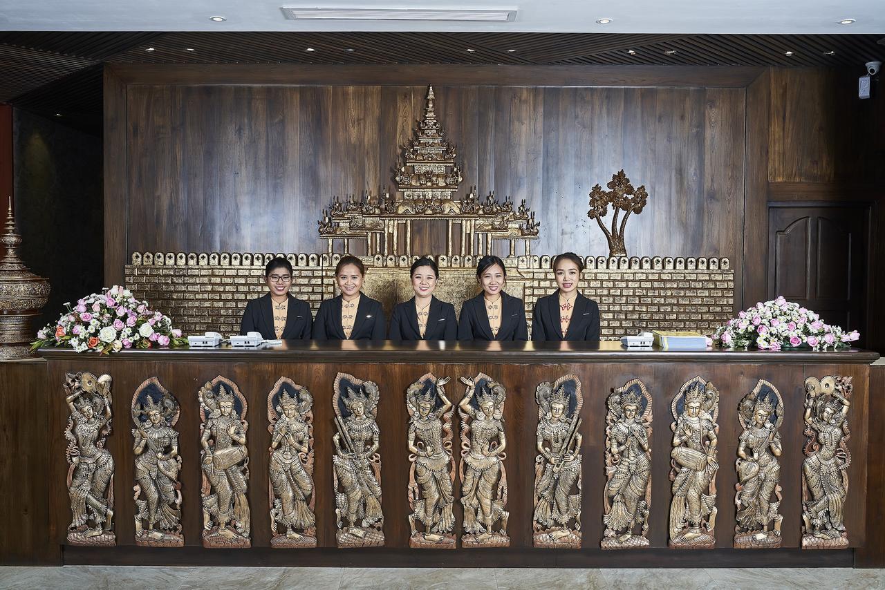 Hotel Apex Mandalay Exteriör bild